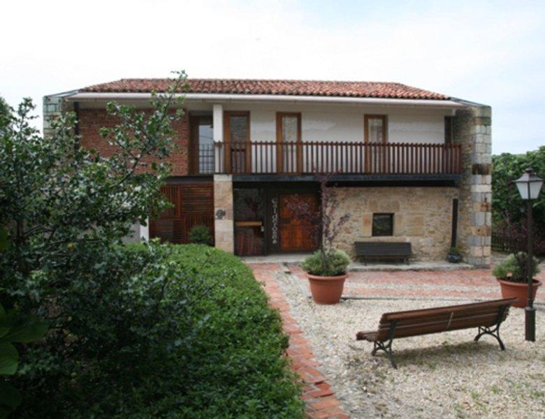 Posada Los Calderones Сантільяна-дель-Мар Екстер'єр фото